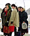 Чеченских беженцев выгоняют на мороз