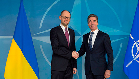 НАТО. Расмуссен предложил Украине членство в НАТО для борьбы с русскими агрессорами