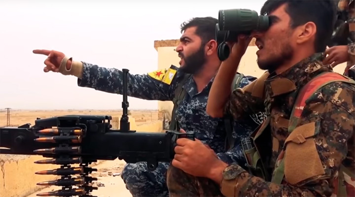 Асадиты пытаются перехватить Манбидж и Ракку. Американцы бомбят войска Асада