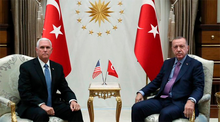 Трамп направил Эрдогану письмо и Пенса, пригрозив новыми санкциями
