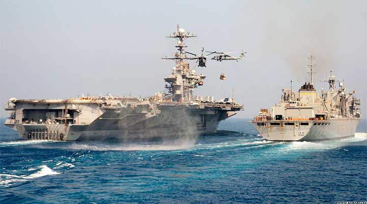 Атомный авианосец США останется на Средиземном море в связи с угрозой нападения России на Украину