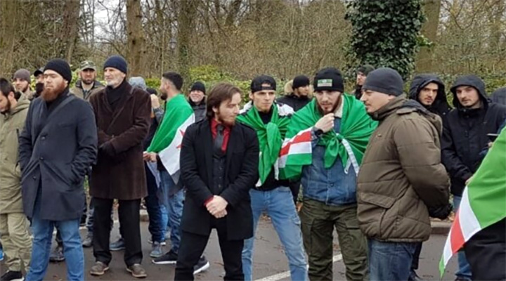 Французские правозащитники призвали ООН остановить дискриминацию уроженцев Чечни режимом Макрона