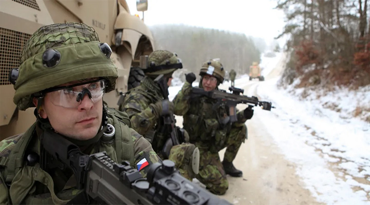 Глава генштаба Чехии призвал готовиться к крупномасштабной войне