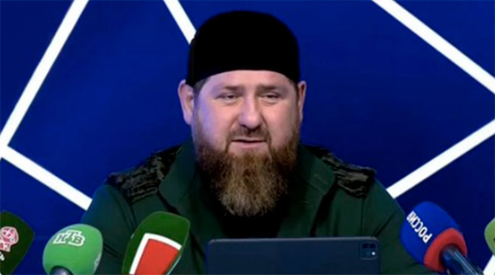 Почесал нос, отжался, объявил, что не любит читать и может стать президентом России, но не станет