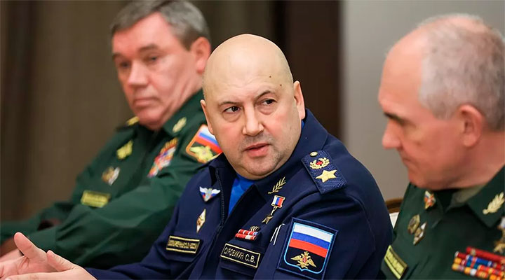 Кремль тасует военных на фоне публичных разборок силовых банд путинского режима