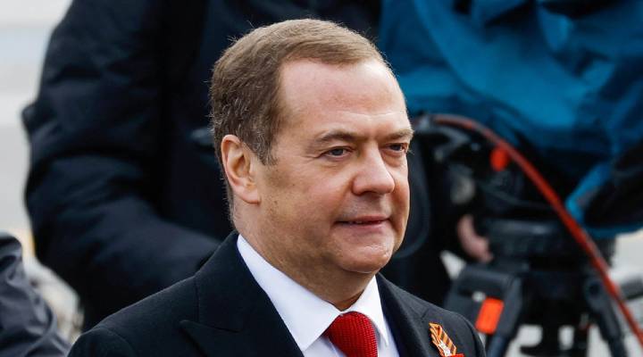 Медведев пригрозил Международному уголовному суду в Гааге ракетным терактом