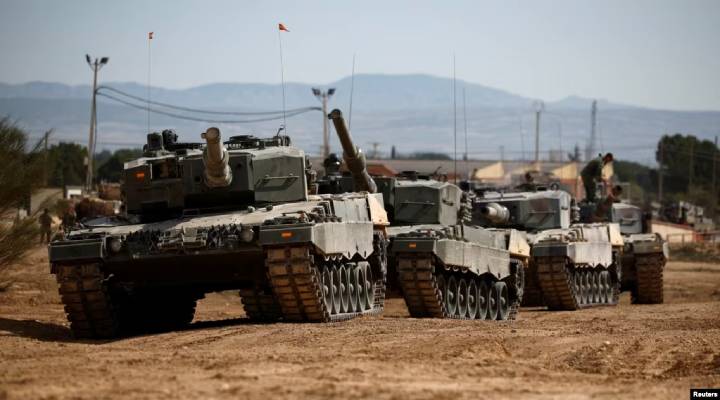 Украина получила первую партию немецких и английских танков перед контрнаступлением