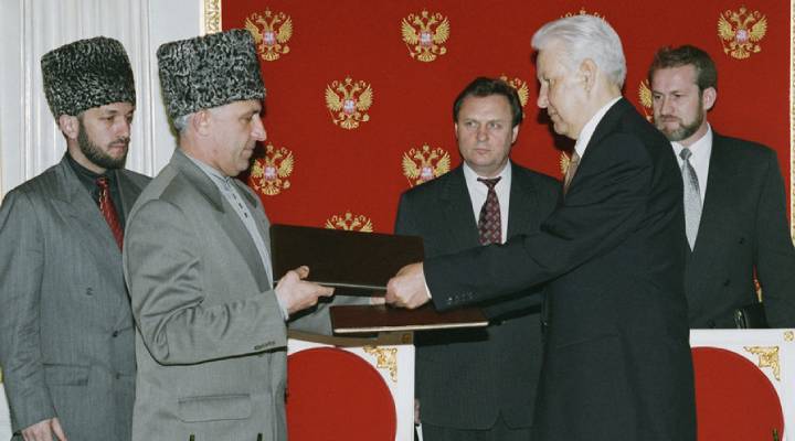 ЗНАЙ СВОЮ ИСТОРИЮ. 26 лет назад был подписан мирный договор между ЧРИ и Россией
