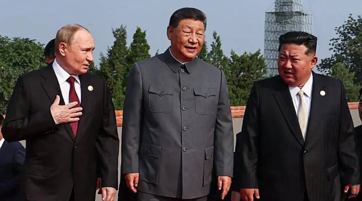 Си Цзиньпин, Путин и Ким Чен Ын обсуждают, как им стать бессмертными 